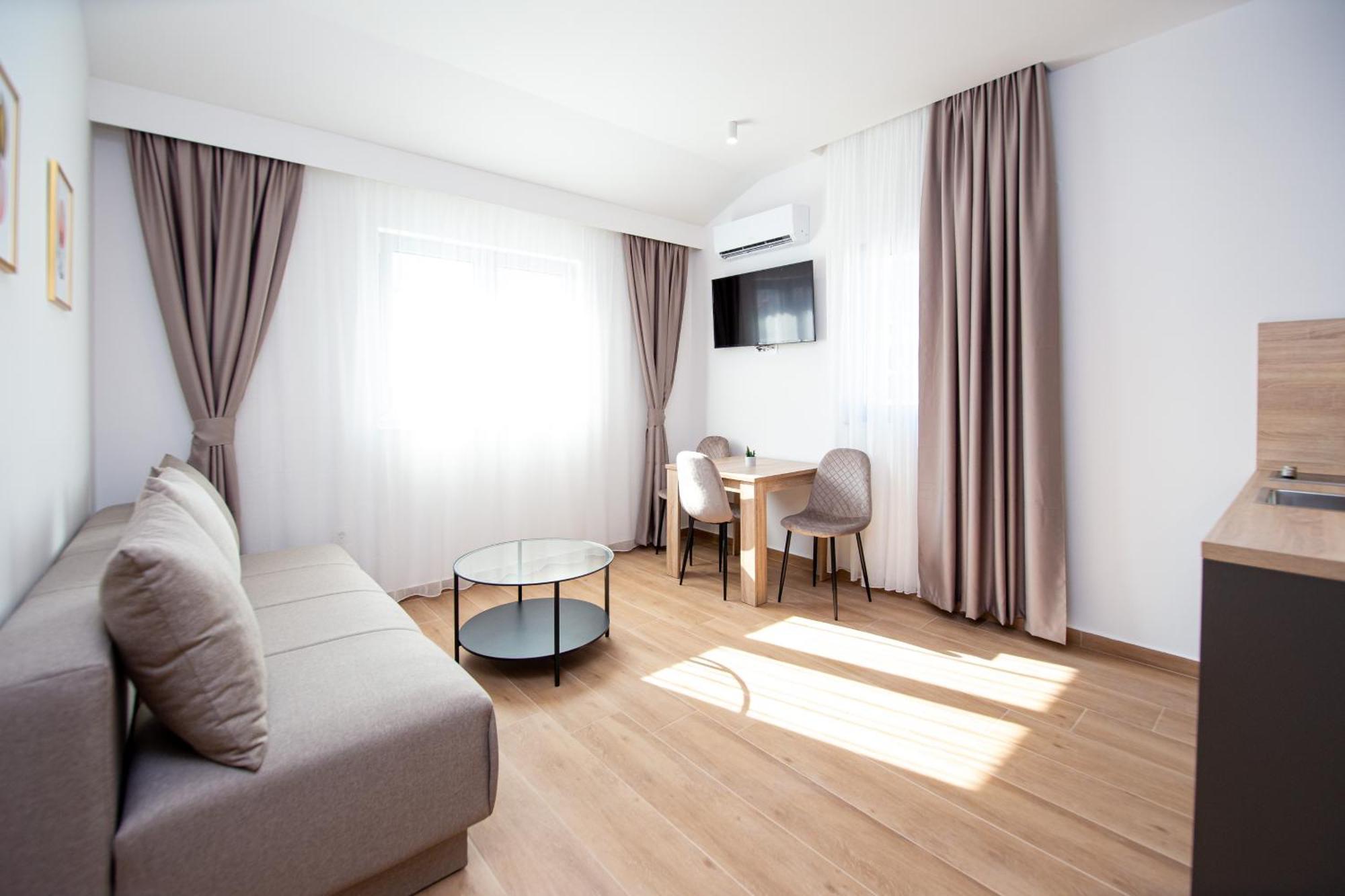 Apartments Sirena - Modern Stay With Free Parking Budva Dış mekan fotoğraf