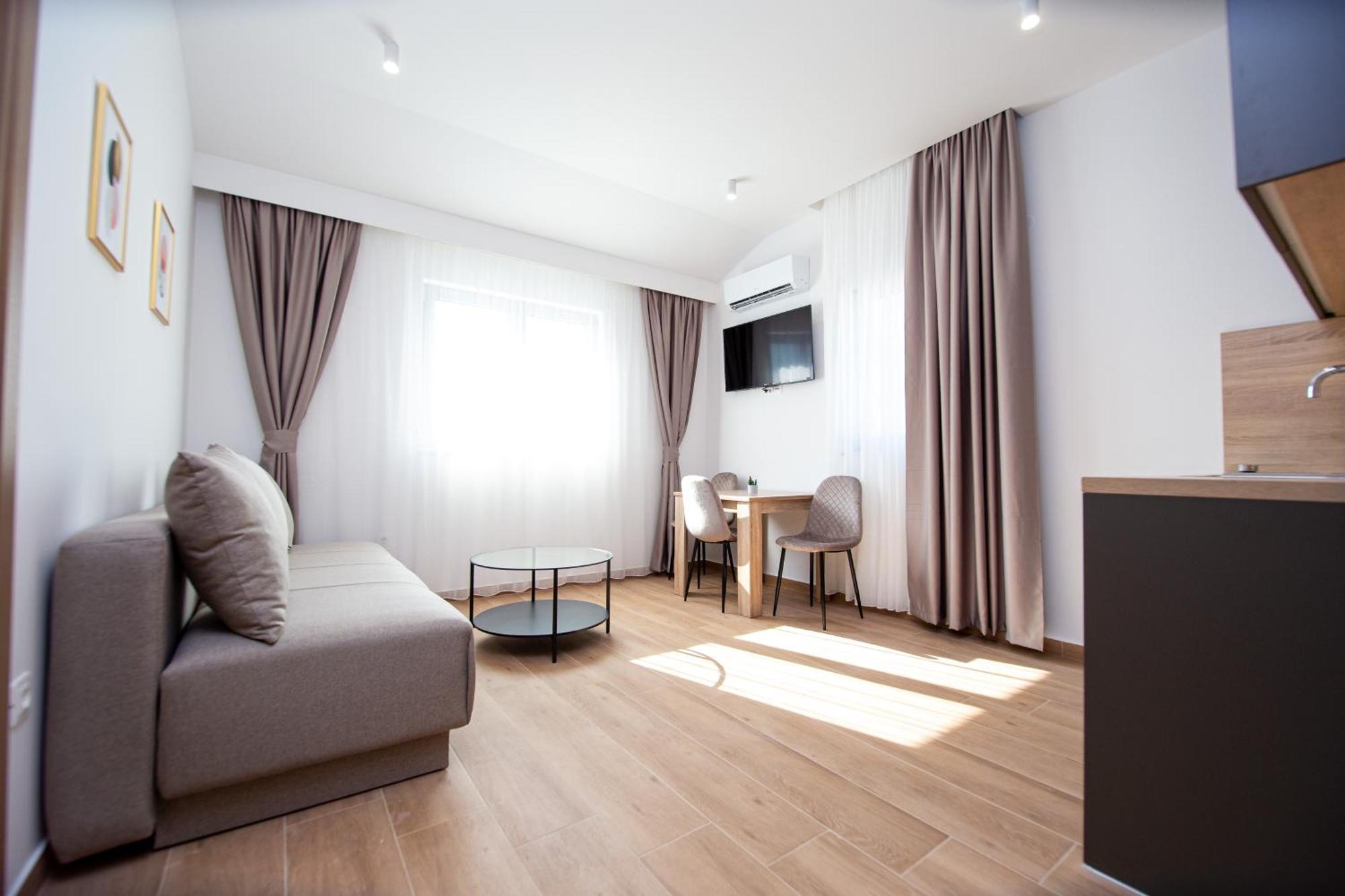 Apartments Sirena - Modern Stay With Free Parking Budva Dış mekan fotoğraf
